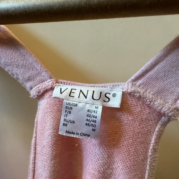 VENUS Light Pink Camo Overalls Shorts Sz M - Picture 3 of 5